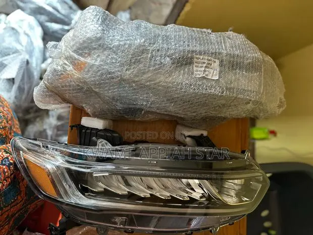 Accord “2018,2019,2020,2021,2022,” Touring Headlights Pair · Photo 1
