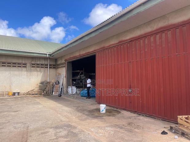 850 SQM Warehouse at Spintex for Rent · Photo 1