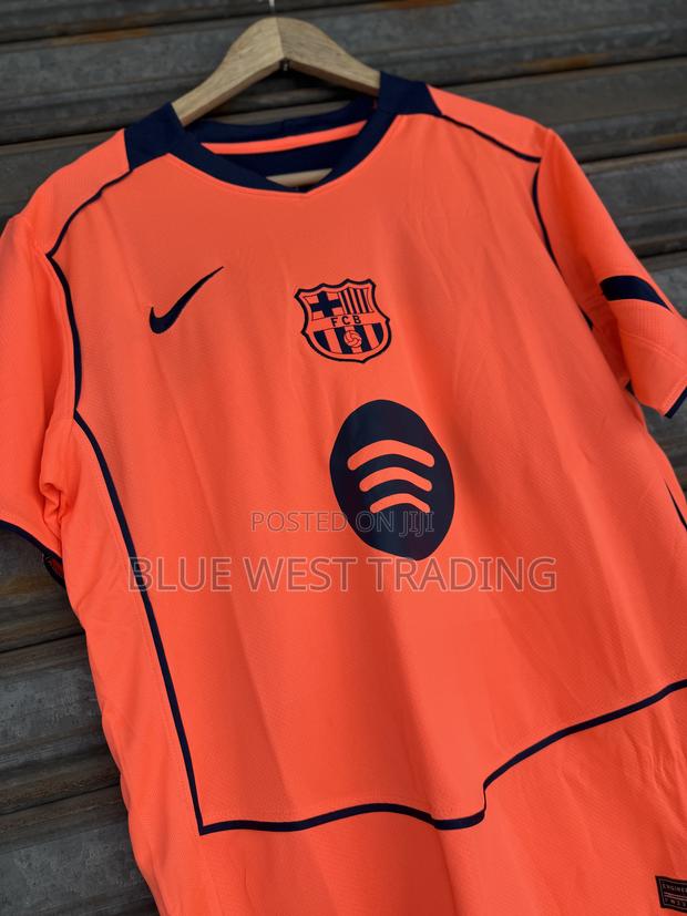 Barcelona 2025/2026 Third Jersey _ Barcelona 2025/2026 Third Kit · Photo 4