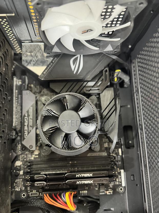 Desktop Computer Asus ROG Strix GL12 16GB Intel Core I9 SSD 512GB · Photo 8