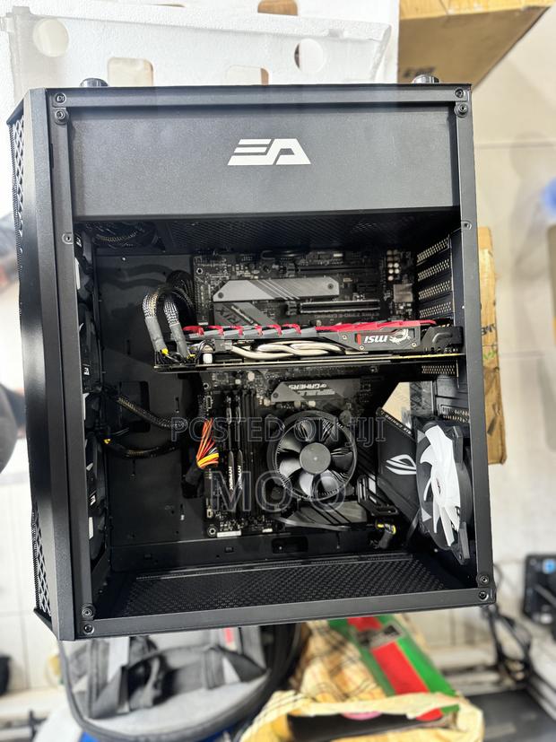 Desktop Computer Asus ROG Strix GL12 16GB Intel Core I9 SSD 512GB · Photo 3