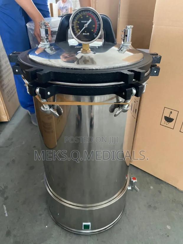 Autoclave Machine 24 L With Timer · Photo 1