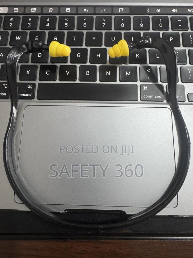Safety Earplugs · Photo 2