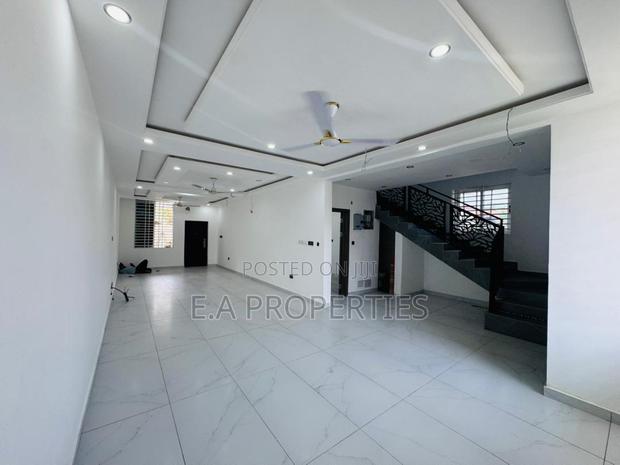4bdrm House in E A Properties, SDA Area for sale · Photo 2