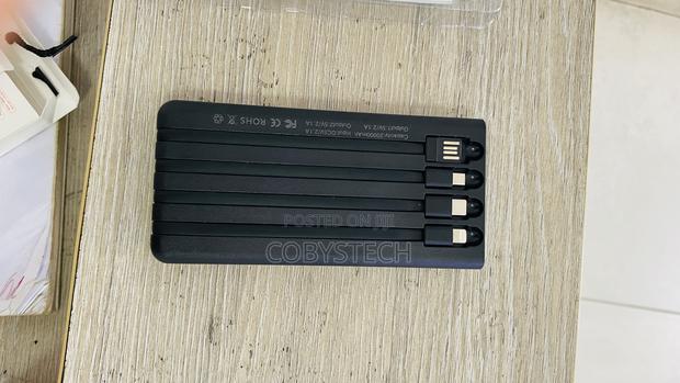 4-in-1 Solar Power Bank - 20,000mah · Photo 3