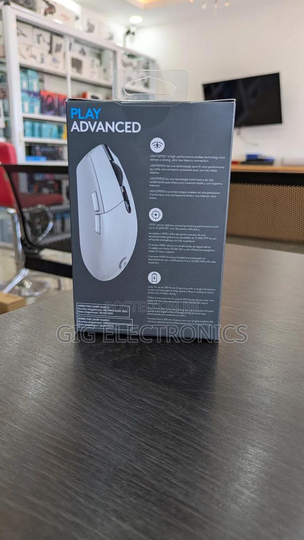 Logitech G305 Lightspeed Wireless Mouse · Photo 2