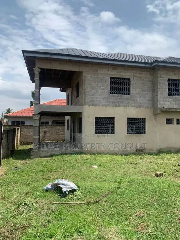 4bdrm House in Dodowa Rama, Main Station for sale · Photo 1