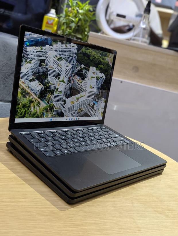 Laptop Microsoft Surface Laptop 3 16GB Intel Core i7 SSD 256GB · Photo 1