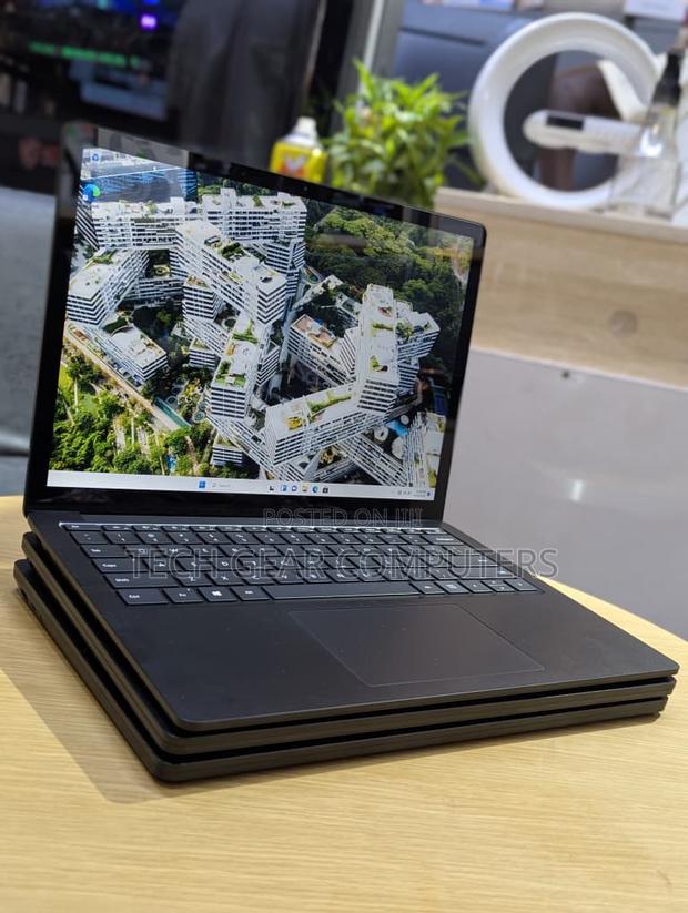 Laptop Microsoft Surface Laptop 3 16GB Intel Core i7 SSD 256GB · Photo 3
