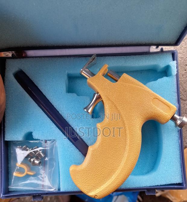 Professional Piercing Gun · Photo 2