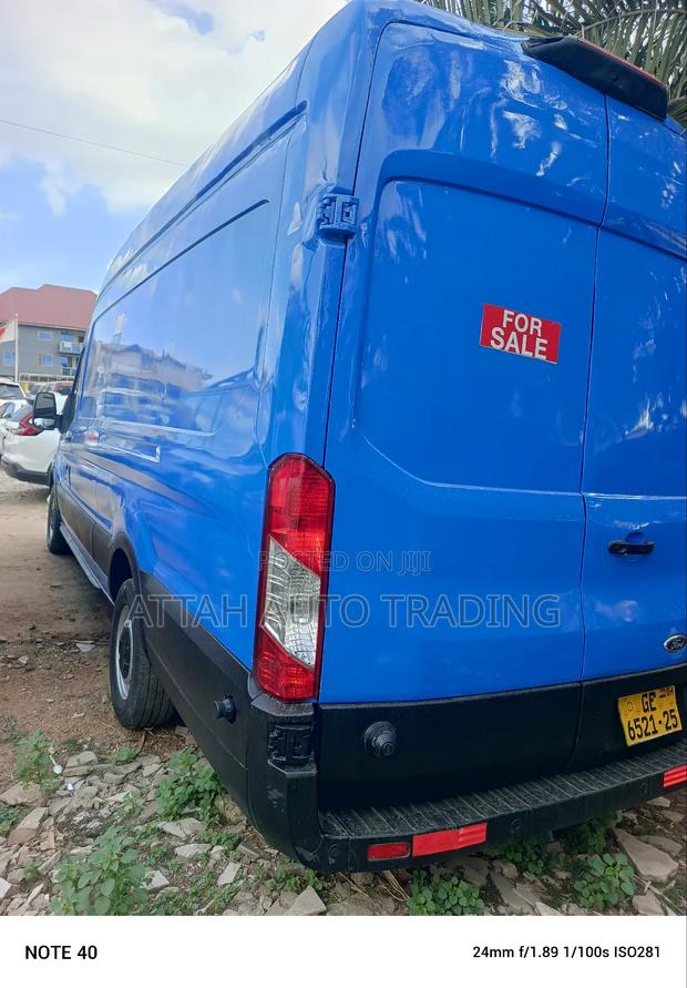Ford Transit 2012 Blue · Photo 5