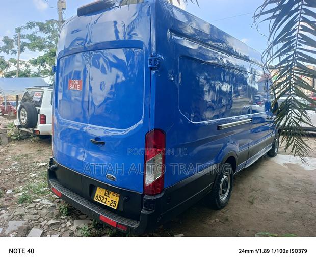 Ford Transit 2012 Blue · Photo 8