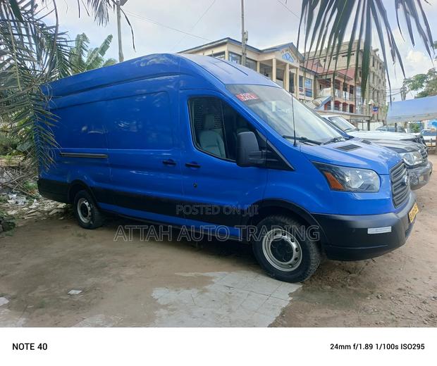 Ford Transit 2012 Blue · Photo 3