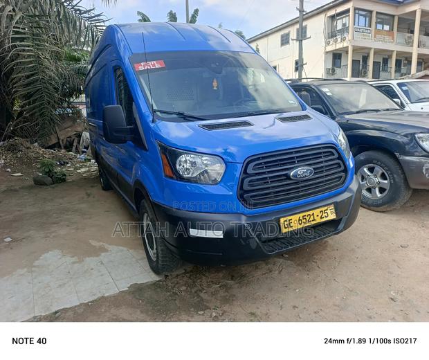 Ford Transit 2012 Blue · Photo 1