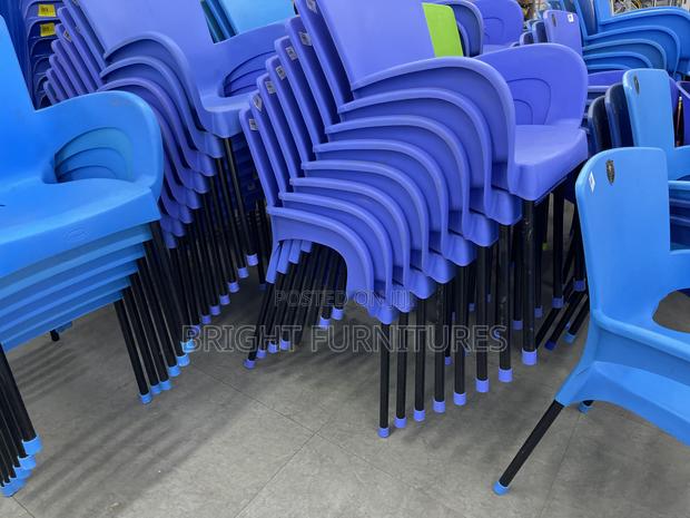 Plastic Chairs (Strong Enough) · Photo 2
