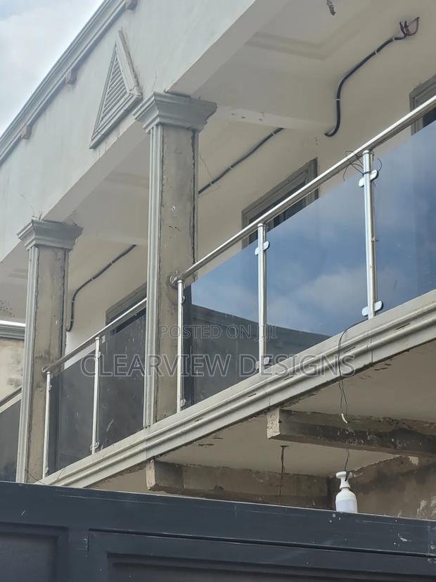 Stainless Steel and Glass Balustrade · Photo 1