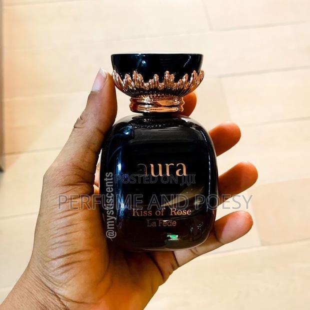 Aura Kiss of Rose Perfume · Photo 2