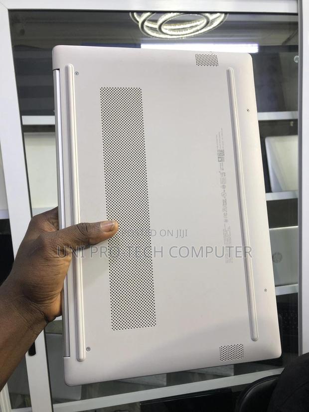 Laptop HP 15-Da2933nia 8GB Intel Core I3 SSD 256GB · Photo 4