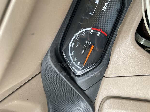 Bajaj RE 2025 Black · Photo 5