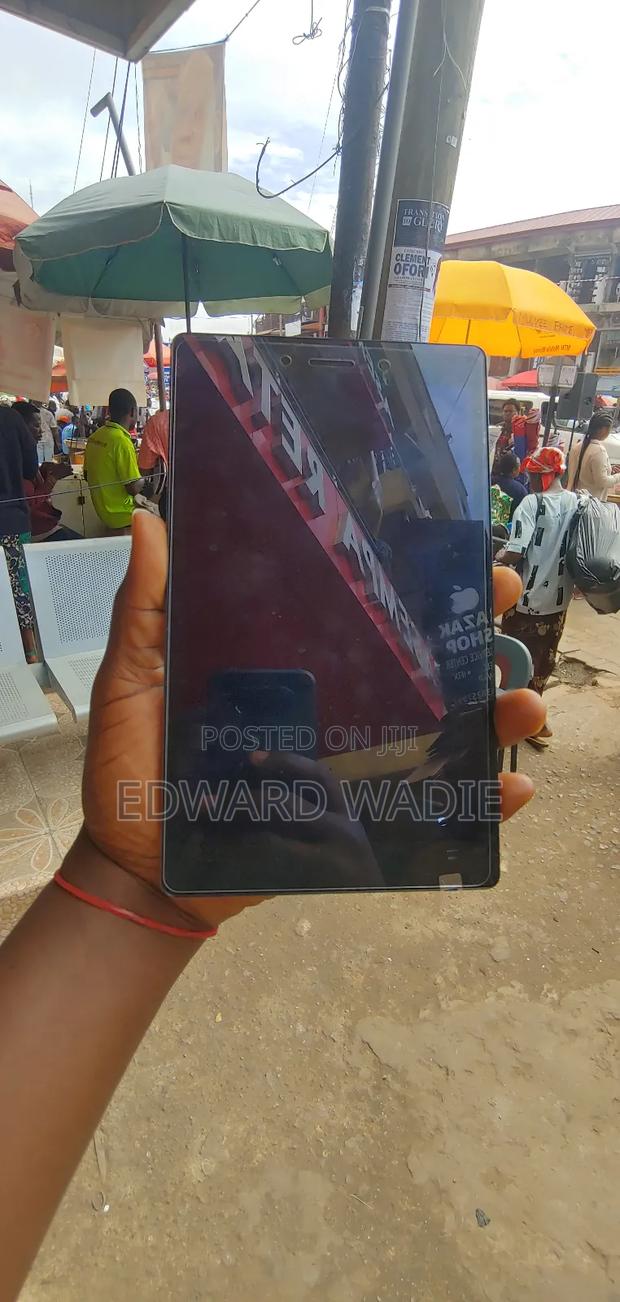 New Lenovo Tab 8 64 GB Gray · Photo 1