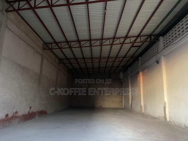 500sqm Warehouse Plus Offices at Spintex · Photo 2