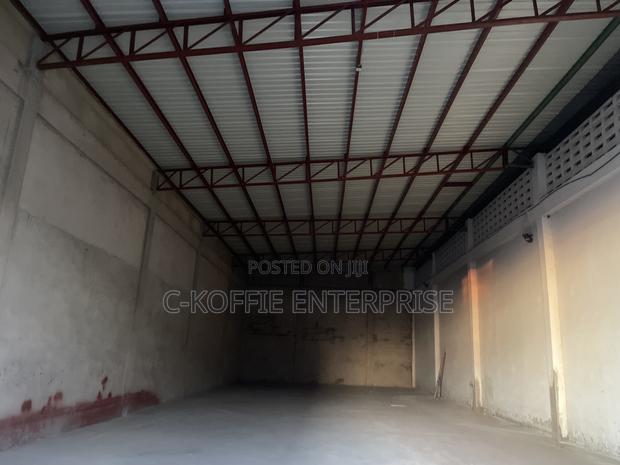 500sqm Warehouse Plus Offices at Spintex · Photo 4