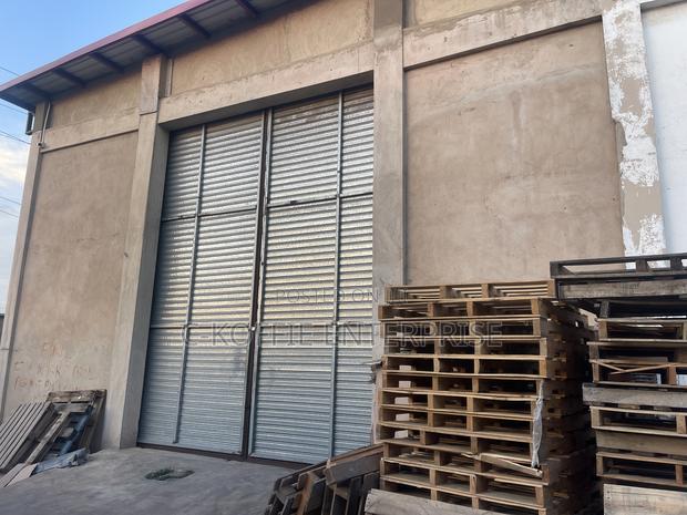 500sqm Warehouse Plus Offices at Spintex · Photo 1