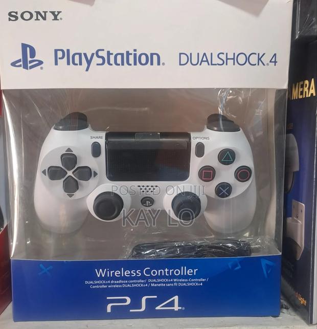 Ps4 Wireless Game Contoller -White · Photo 1