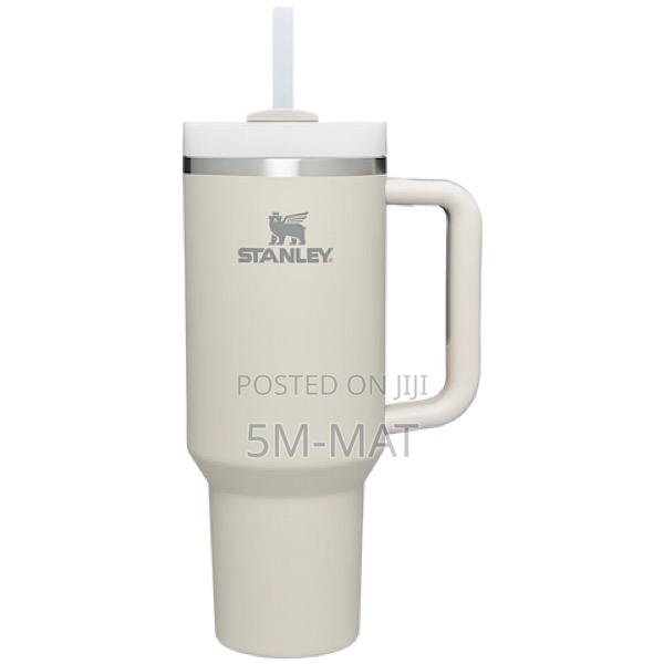 Stanley Quencher H2.0 Flowstatetm Tumbler | 40 Oz | 1.18 L · Photo 2