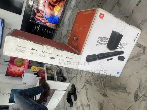JBL Bar 1000 880w 7.1.4-Channel Dolby Atmos Soundbar System · Photo 1