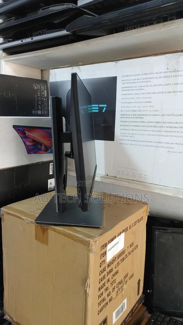 Dell Edgeless Monitor 22 Inches P2219h · Photo 4