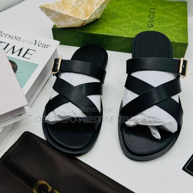 Quality And Executive Gucci Slippers · Photo 3