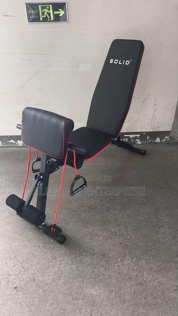 Adjustable Gym Bench · Photo 1