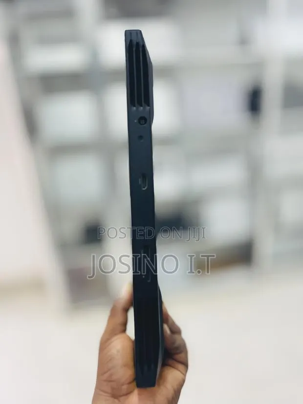 Laptop Dell G15 5535 16GB Intel Core i7 SSD 1T · Photo 1