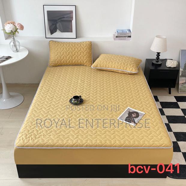 Waterproof Mattress Covers; Durable and Long-Lasting ( Double, Queen) · Photo 1