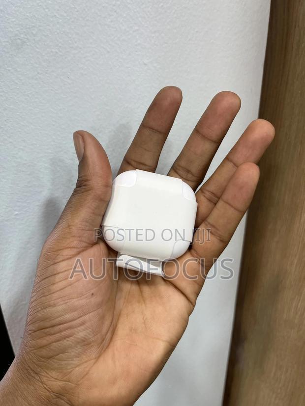 Airpods 4 Anc · Photo 2