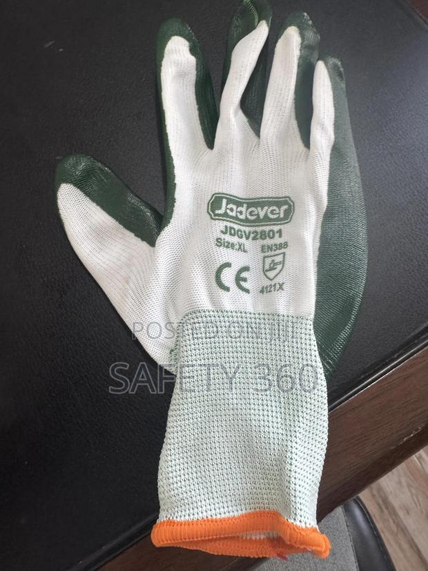 Nitrile Coated Glove · Photo 4