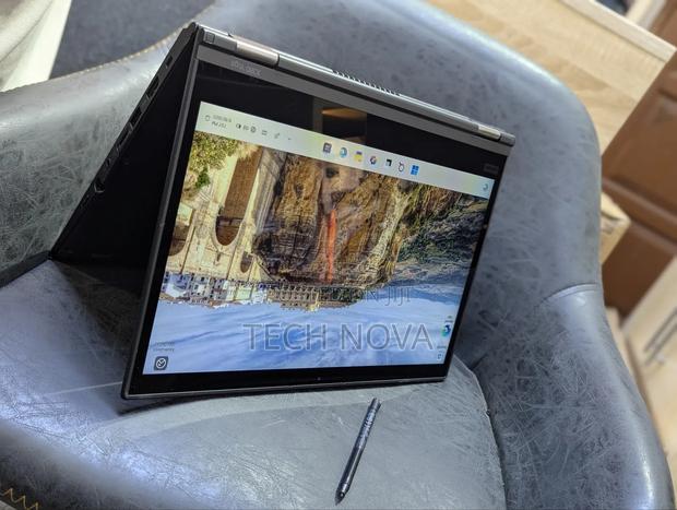 Laptop Lenovo ThinkPad X380 Yoga 8GB Intel Core I5 SSD 256GB · Photo 3