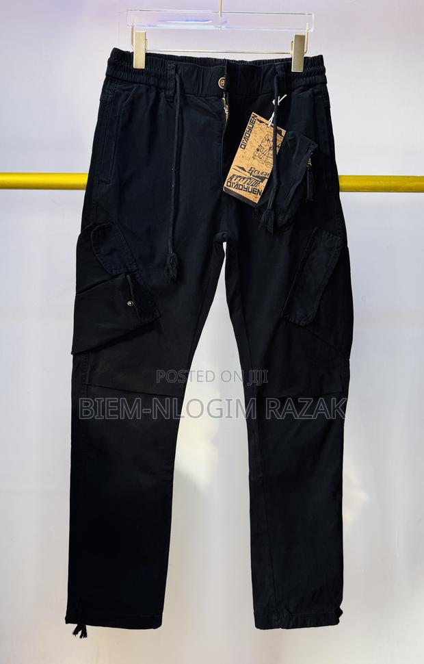 Free Leg N Bumper Side Pockets (Cargo Pants ) Available in Stock · Photo 5