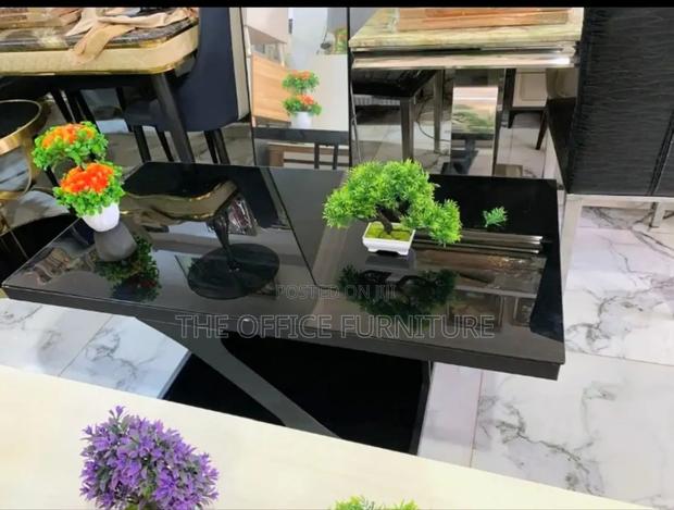 Glass Center Table · Photo 2