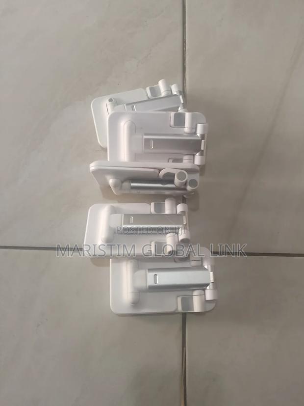 Quality Phone Stand · Photo 3