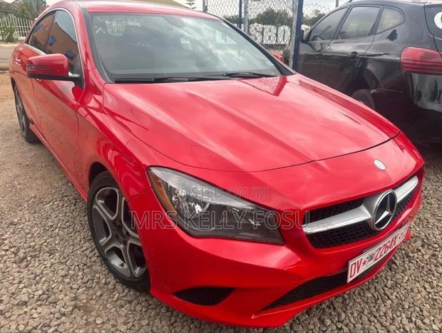 Mercedes-Benz C250 2015 Red · Photo 2