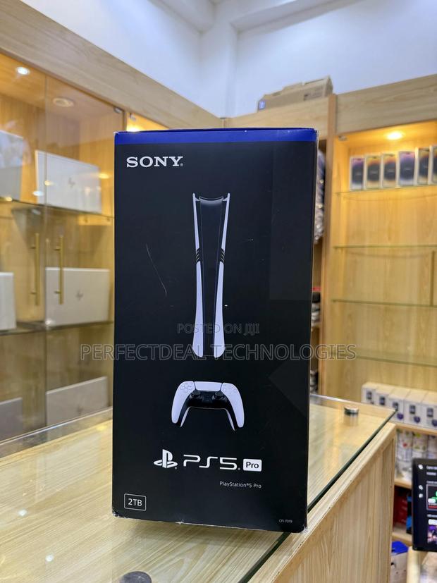 Playstation 5 Pro · Photo 2