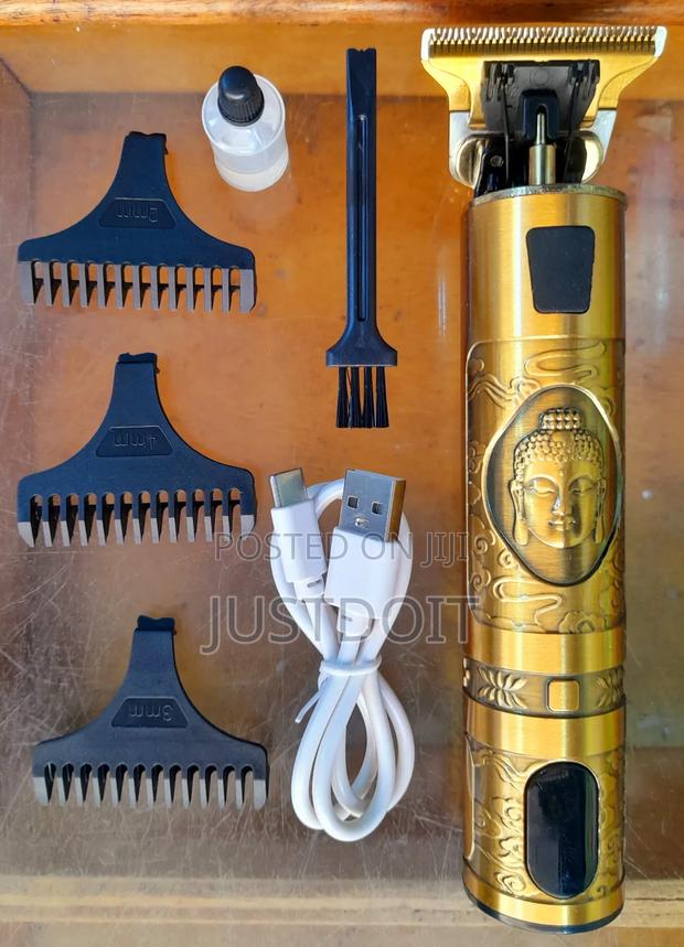 Waer Balding / Sakora Shaver Clipper. · Photo 1