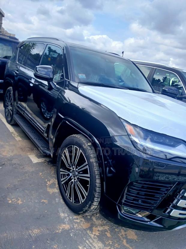 New Lexus LX LX 600 2024 Black · Photo 2