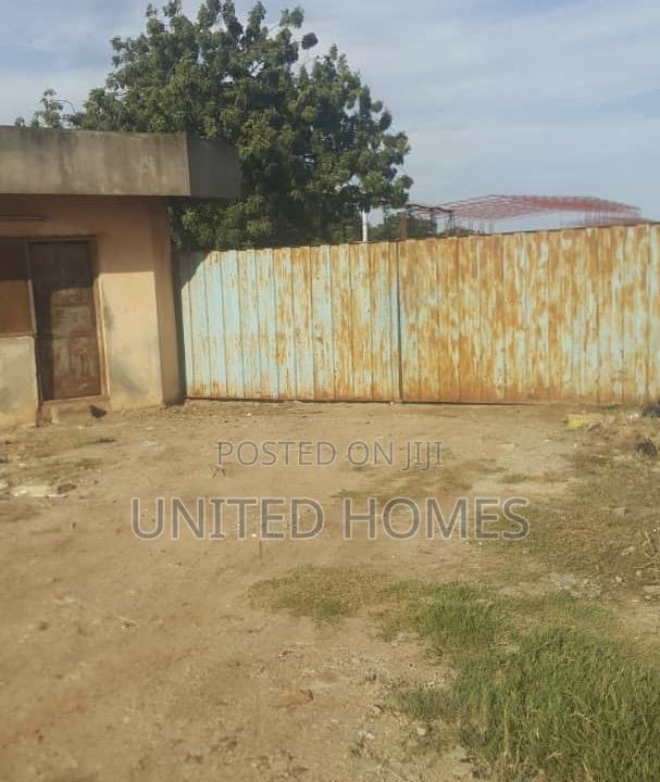 Tema Community Nine 3.5 Acres of Land for Sale · Photo 2