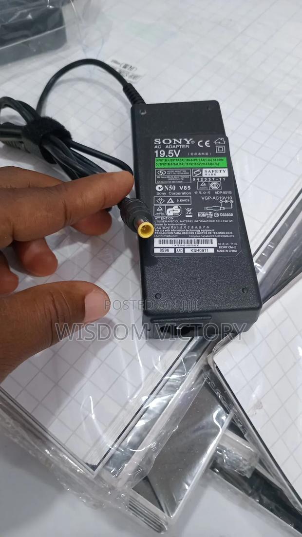 Sony Charger Yellow Mouth Available · Photo 4