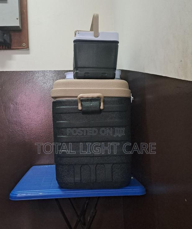 Elegant 90 Liters 3 Set Ice Chest · Photo 3