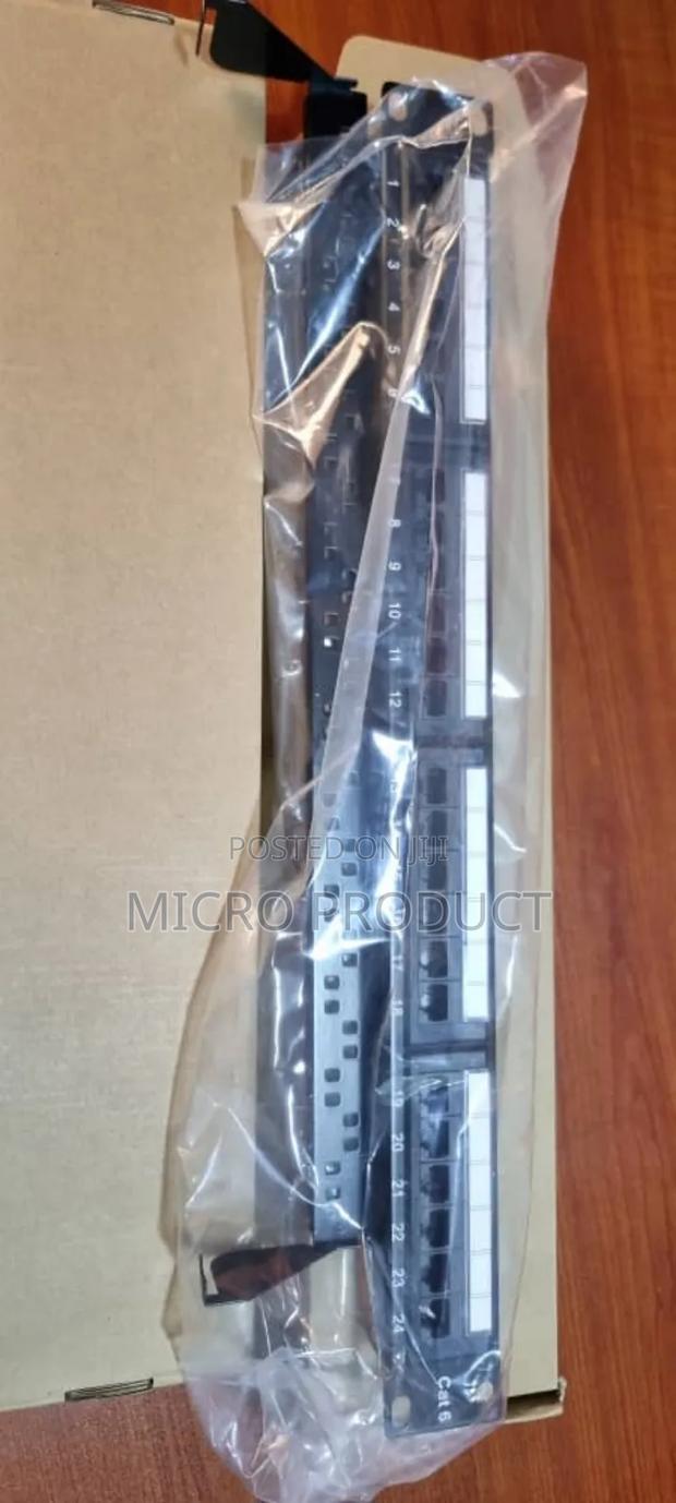24 Port Patch Panel · Photo 1