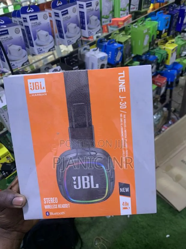 JBL Headset · Photo 1